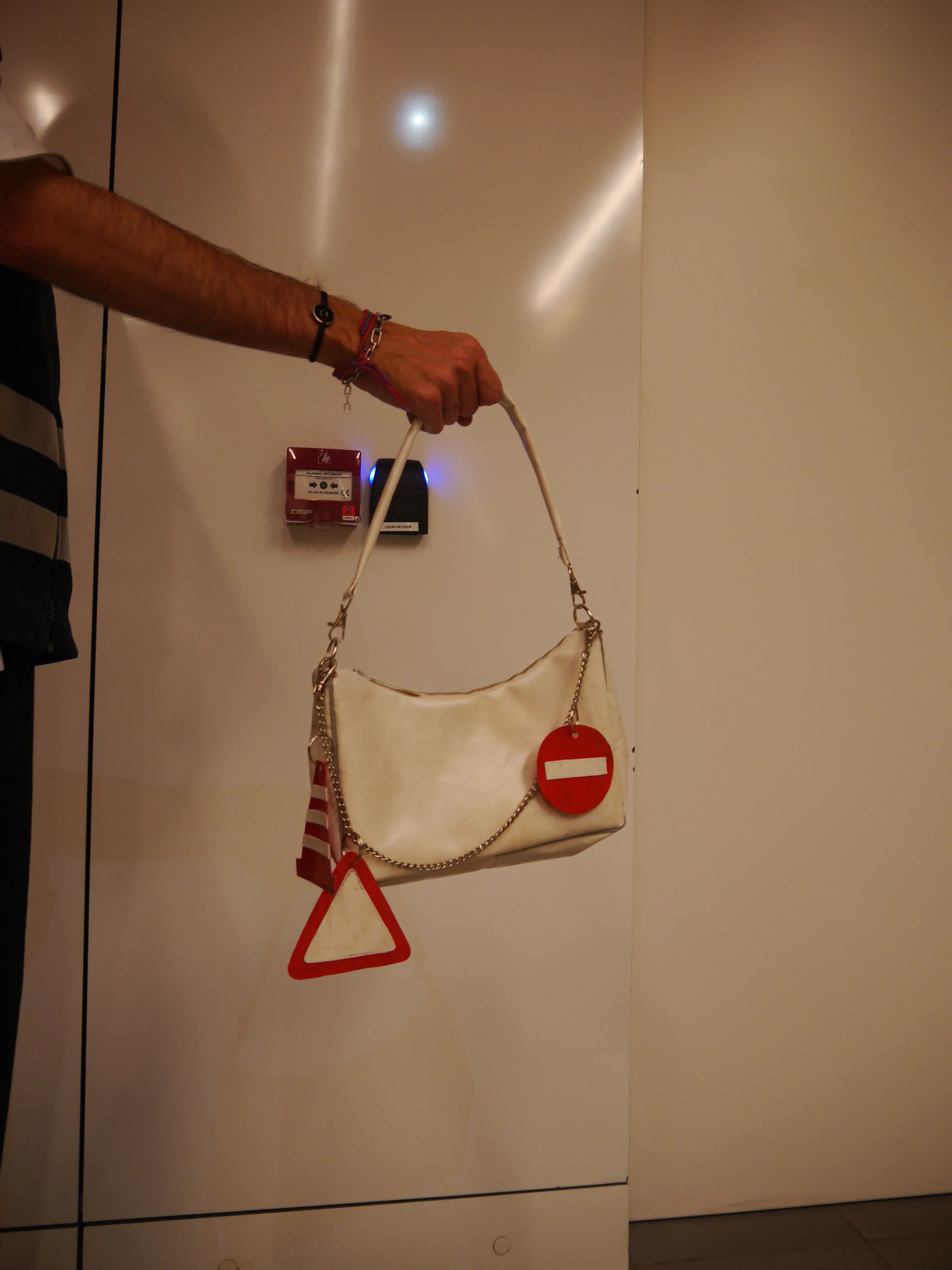 safetyvestinalittlebitlessugly 28